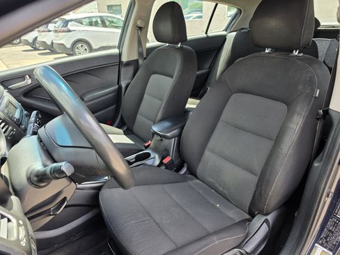 Used 2018 Kia Forte LX FWD image 12