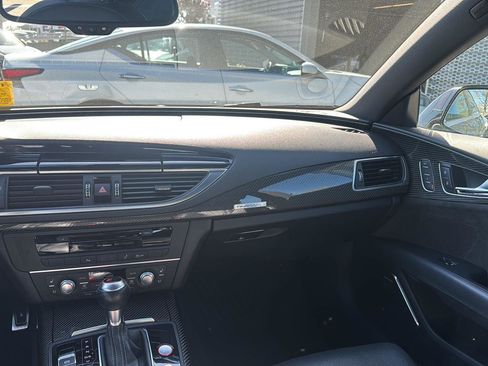 Used 2016 Audi RS 7 Prestige w/ RS 7 Dynamic Package image 10