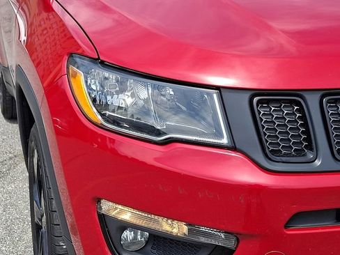 Used 2020 Jeep Compass Latitude AWD/4WD image 9