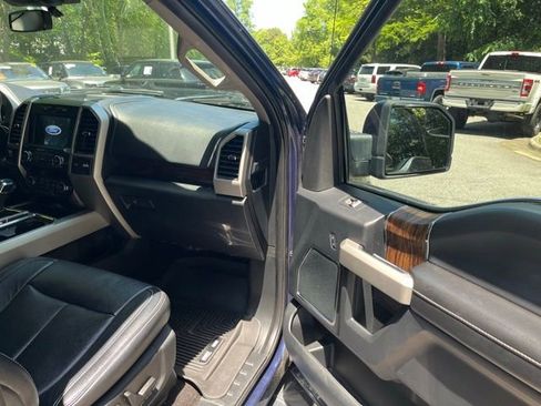 Used 2019 Ford F150 Lariat AWD/4WD image 10