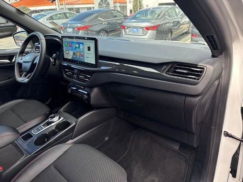 Certified 2025 Ford Escape ST-Line Select w/ Tech Pack #2 image 27