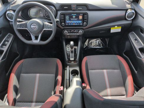 New 2025 Nissan Versa SR w/ Trunk Package image 10