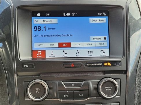 Used 2018 Ford Explorer XLT w/ Equipment Group 202A image 17