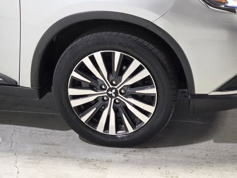 Used 2020 Mitsubishi Outlander SEL image 12