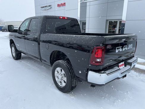 New 2026 RAM 2500 Big Horn AWD/4WD image 8