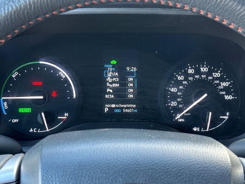 Used 2024 Toyota Sienna XSE AWD/4WD image 23