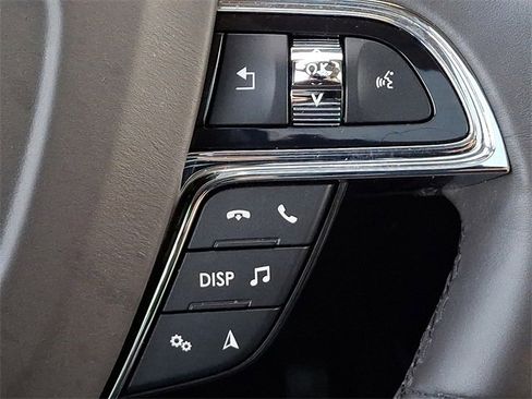 Certified 2022 Lincoln Nautilus Reserve w/ Equipment Group 201A image 24