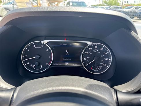 Certified 2022 Nissan Sentra SR FWD image 17