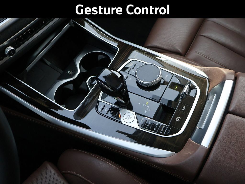 Used 2020 BMW X7 xDrive40i w/ Premium Package AWD/4WD image 19