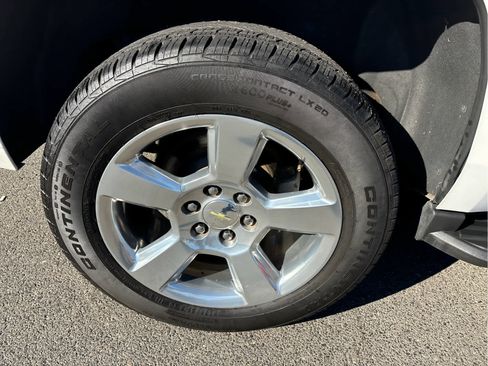 Used 2020 Chevrolet Tahoe LT w/ Luxury Package image 36