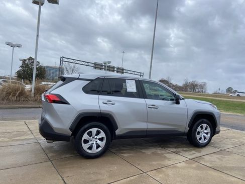 Used 2024 Toyota RAV4 LE image 11