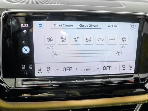 New 2026 Volkswagen Atlas Cross Sport SEL image 29