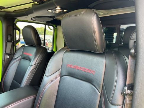 Used 2021 Jeep Gladiator Rubicon AWD/4WD image 13