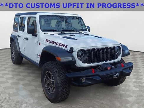 Used 2024 Jeep Wrangler Rubicon w/ Capability Package image 1