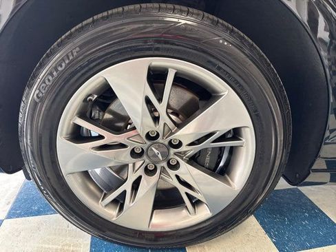 Used 2022 Genesis GV70 3.5T Sport w/ Sport Advanced Package image 23