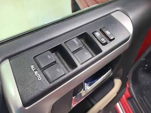 Used 2019 Toyota 4Runner Limited AWD/4WD image 24