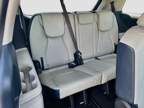Used 2025 Kia Carnival SX w/ SX Dark Edition Package FWD image 27