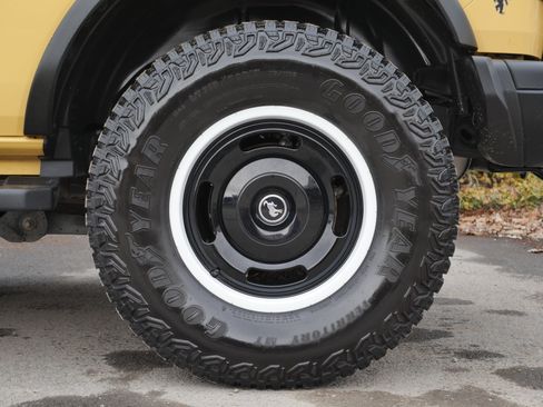 Certified 2024 Ford Bronco Heritage Edition image 22