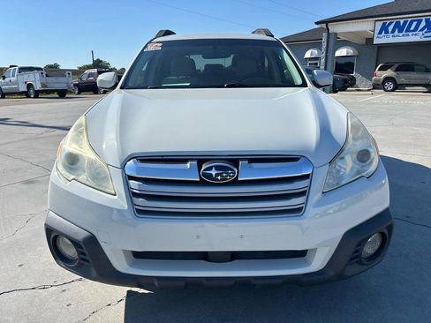 Used 2013 Subaru Outback 2.5i Premium w/ All-Weather Pkg AWD/4WD image 9