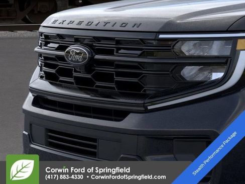 New 2026 Ford Expedition Platinum w/ Stealth Performance Package image 20