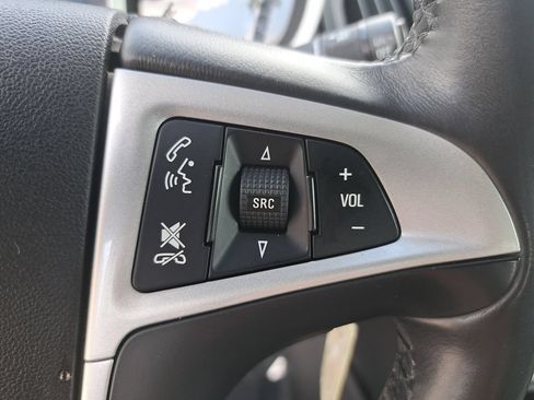 Used 2017 Chevrolet Equinox Premier w/ Enhanced Convenience Package FWD image 18