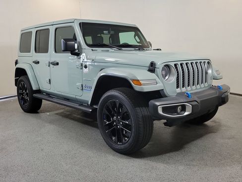 Used 2023 Jeep Wrangler Unlimited Sahara AWD/4WD image 1