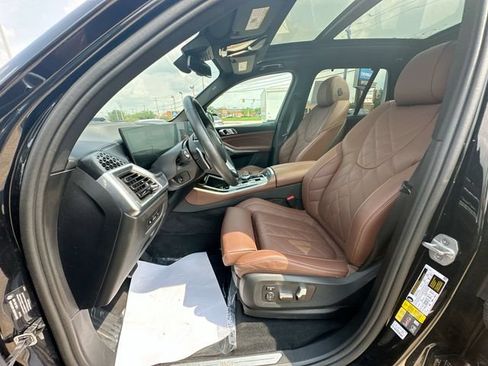 Used 2024 BMW X5 xDrive50e w/ Executive Package AWD/4WD image 22