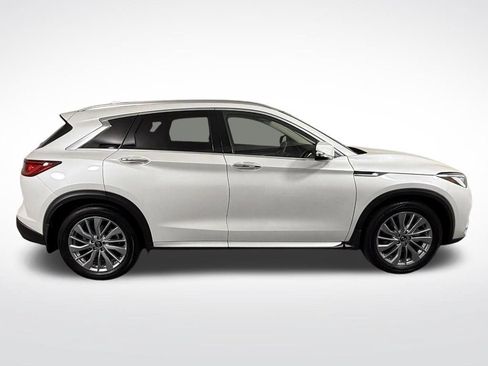 Used 2023 INFINITI QX50 Luxe AWD/4WD image 3