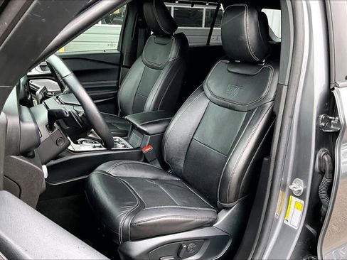 Certified 2022 Ford Explorer ST w/ Equipment Group 401A image 7