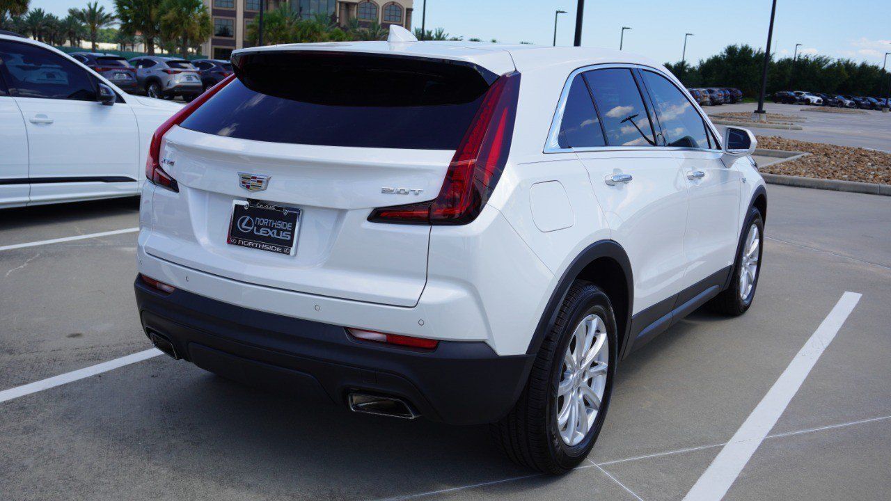 Used 2019 Cadillac XT4 Luxury FWD image 6