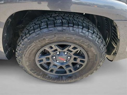 Used 2011 Toyota 4Runner Limited image 10