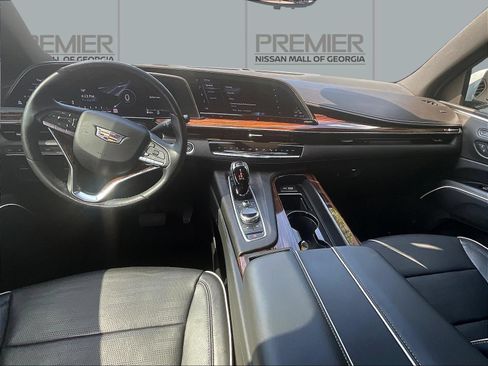 Used 2023 Cadillac Escalade Premium Luxury AWD/4WD image 9