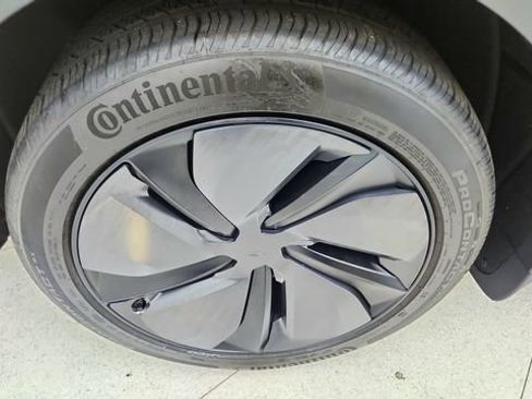 Used 2026 Tesla Model Y 2WD image 56