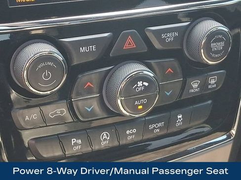 Used 2020 Jeep Grand Cherokee Altitude AWD/4WD image 16