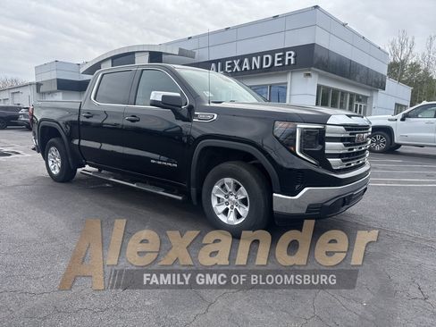 Used 2022 GMC Sierra 1500 SLE AWD/4WD image 1