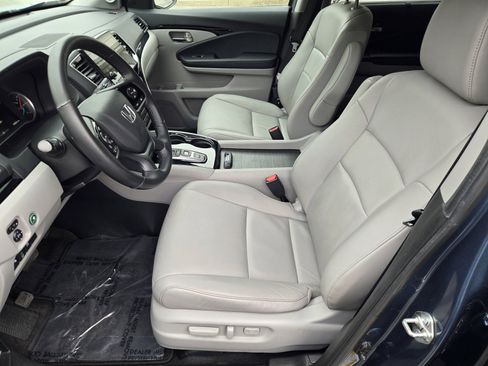 Used 2020 Honda Pilot Touring image 16