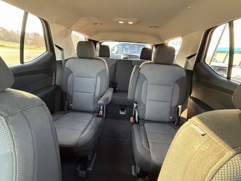 Certified 2021 Chevrolet Traverse LT image 25