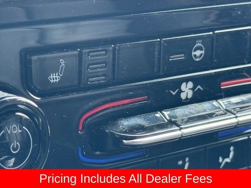 Used 2025 Jeep Grand Cherokee Limited w/ Black Appearance Package AWD/4WD image 7