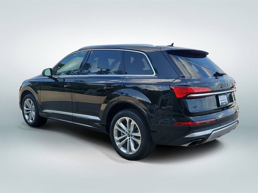 Used 2025 Audi Q7 3.0T Premium Plus AWD/4WD image 4