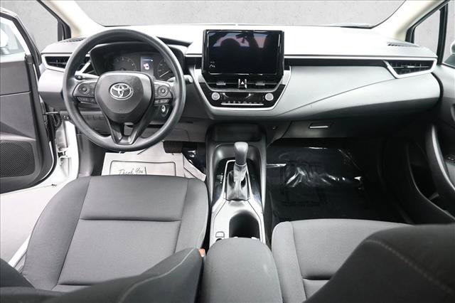 Used 2025 Toyota Corolla LE FWD image 20