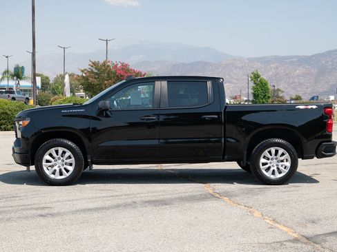 Used 2023 Chevrolet Silverado 1500 Custom image 7