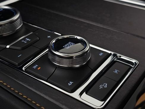 Used 2024 Ford Expedition Max Platinum image 37