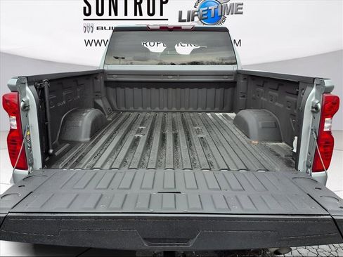 Used 2024 Chevrolet Silverado 2500 Custom w/ Custom Value Package image 19