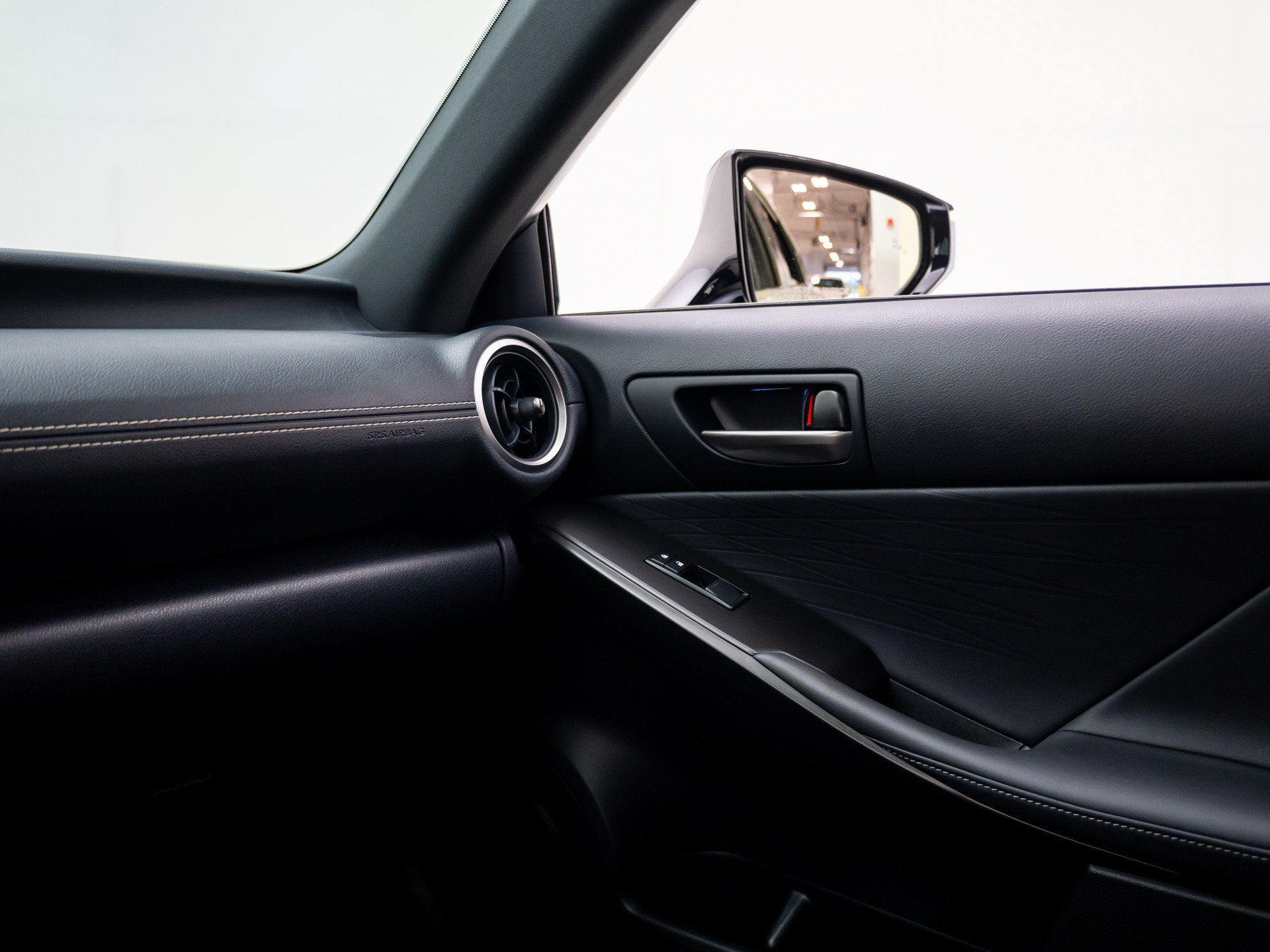 Used 2022 Lexus IS 500 RWD image 29