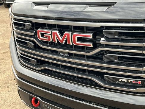 New 2026 GMC Sierra 1500 AT4 w/ AT4 Premium Package AWD/4WD image 31
