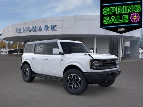 New 2025 Ford Bronco Outer Banks image 8