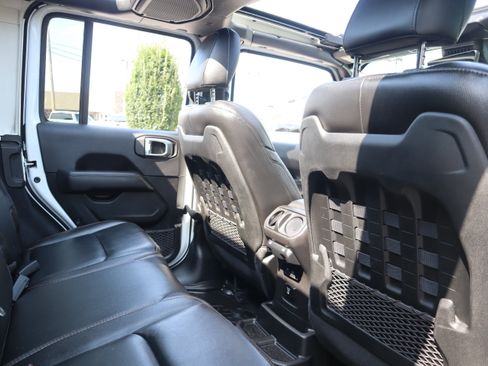 Used 2022 Jeep Wrangler Unlimited Rubicon w/ Dual Door Group (Lowers Only) AWD/4WD image 28