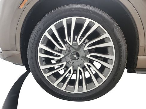 Used 2022 Lincoln Corsair Reserve w/ Sport Package image 41