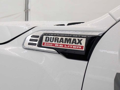 Used 2025 GMC Sierra 3500 SLE w/ SLE Convenience Package image 12