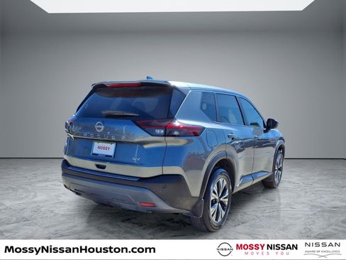 Used 2023 Nissan Rogue SV image 7